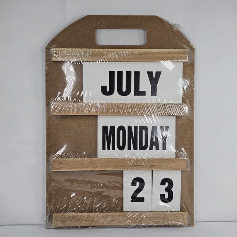 New Wooden Farm Perpetual Calendar Interchangeable Pieces Farmhouse Decor